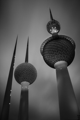 رسم ابراج الكويت بالرصاص