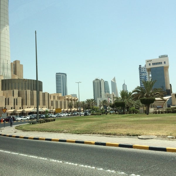 صور برج التحرير من الداخل