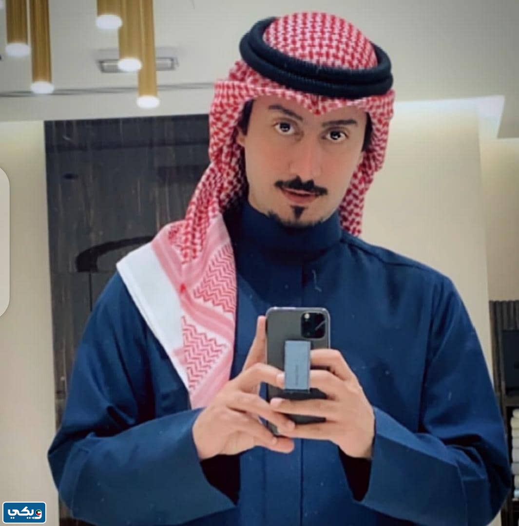 مقدمين برنامج كل الحكاية