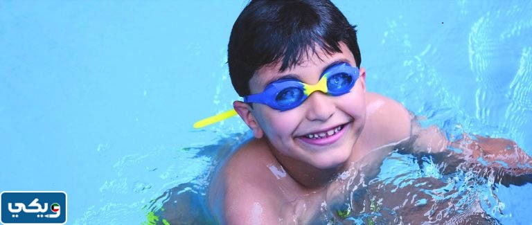 نادي سباحة للاطفال بالكويت