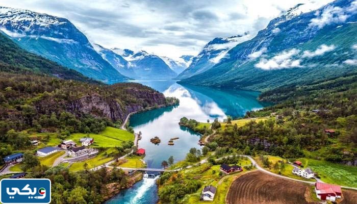 كم تكلفة السفر إلى النرويج للعوائل بالدينار الكويتي 2023