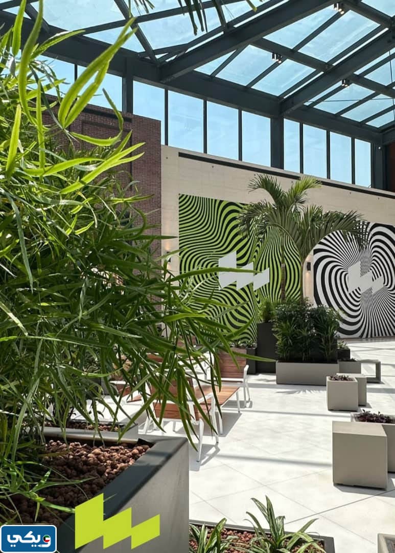 اين يقع مجمع ذا وير هاوس في الكويت