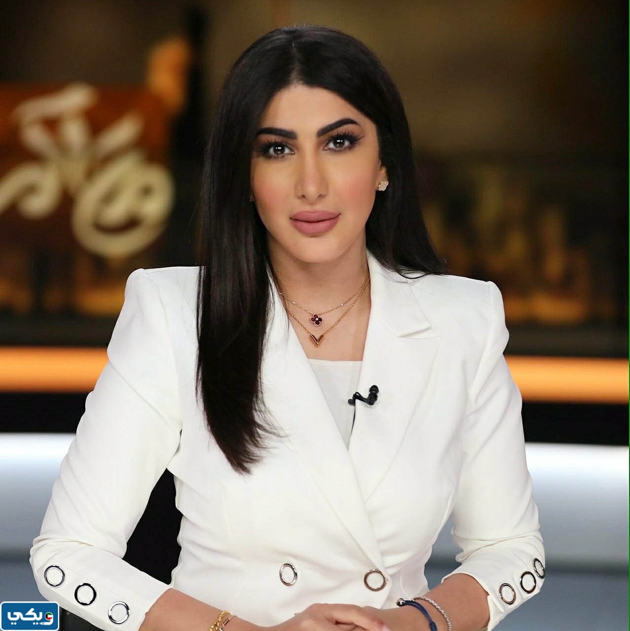 المذيعة أنوار مراد