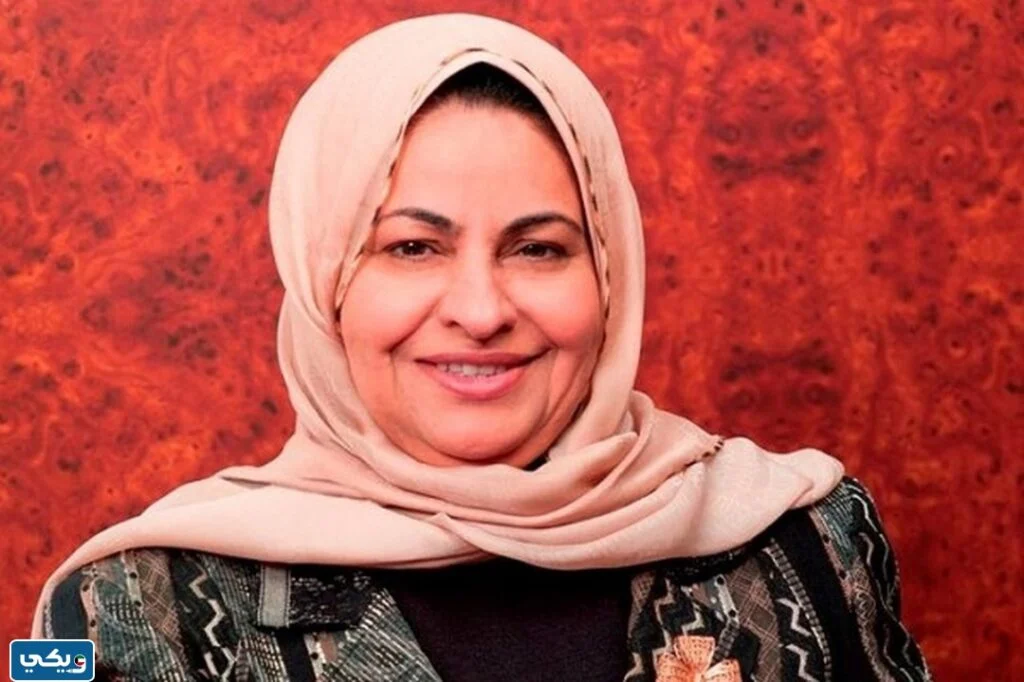 مقدمة موضوع تعبير عن المهندسة الكويتية سارة حسين أكبر