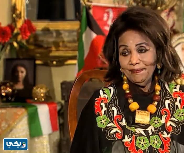 صَور منَى طَالب قَبل المرض