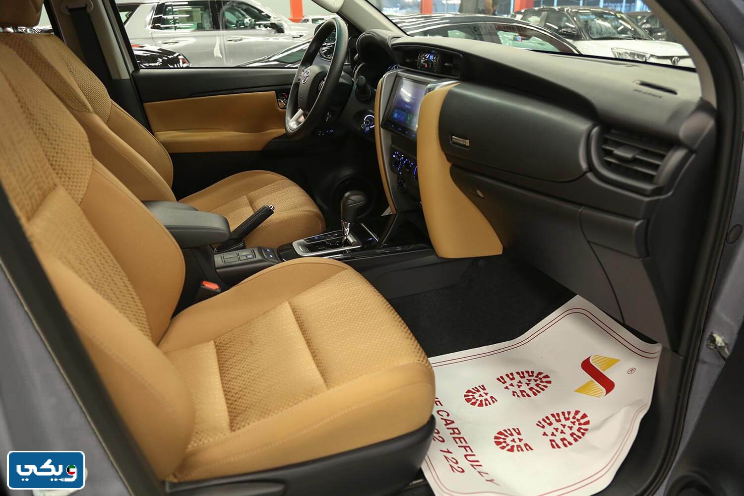 مواصفات تويوتا فورتشنر 1600 سي سي من الداخل